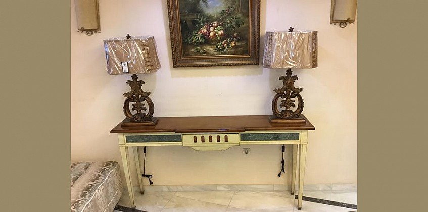 CONSOLE (1380) CONSOLE (1380)
