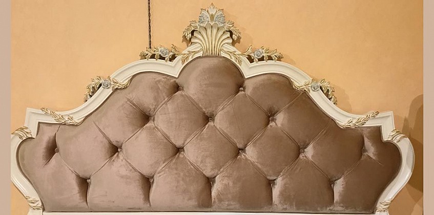 Κρεβάτι καπιτονέ βελούδο king size (104L)-ΚΡΕΒΑΤΙΑ ΔΙΠΛΑ Κρεβάτι καπιτονέ βελούδο king size (104L)-ΚΡΕΒΑΤΙΑ ΔΙΠΛΑ