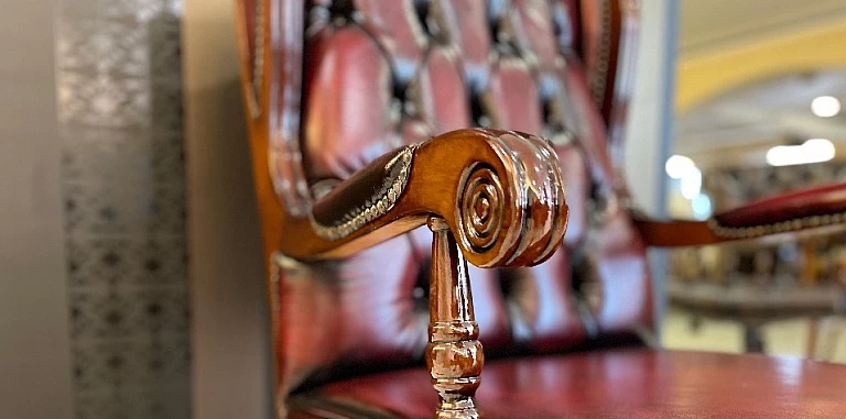 Πολυθρόνα γραφείου μπορντό δέρμα (210Β) ΠΟΛΥΘΡΟΝΑ ΓΡΑΦΕΙΟΥ