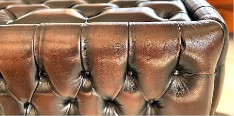 Τραπεζάκι σαλονιού καπιτονέ (202K)