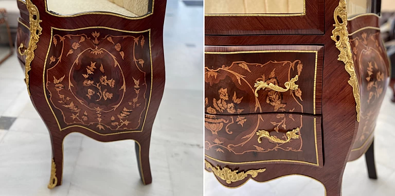 Κλασική βιτρίνα με δύο συρτάρια (1511) ΒΙΤΡΙΝΕΣ ΚΛΑΣΙΚΕΣ LOUIS XV