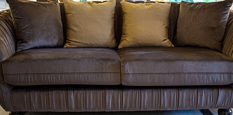 Σαλόνι κουρμπέ (8463,8462) ΣΑΛΟΝΙΑ ΥΦΑΣΜΑΤΙΝΑ