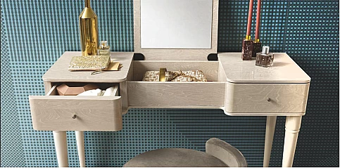 Γραφειάκι κομψό σε εκρού φινίρισμα MAIA (MAIA)