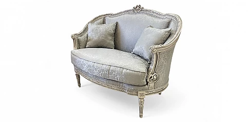 Διθέσιος Καναπές με Σκάλισμα σε Λευκή Πατίνα εποχής Λουί Κένζ (A016A)