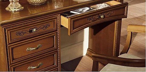 Γραφείο σε φινίρισμα καρυδιάς TORRIANI (TORI)