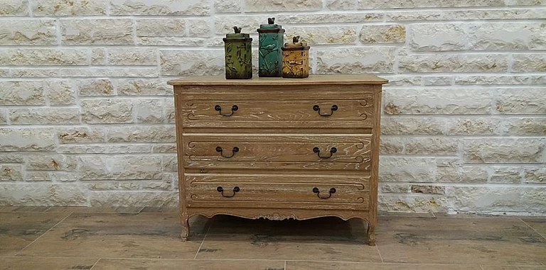 Συρταριέρα σε φυσικό ξύλο (418K) Συρταριέρα σε φυσικό ξύλο (418K)