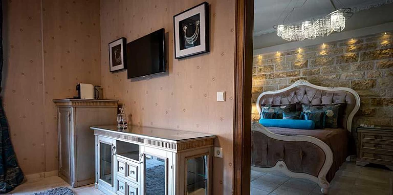 Κρεβάτι με βελούδινο κεφαλάρι & ποδαρικό vintage (102S) (150Χ200) ΚΡΕΒΑΤΙ