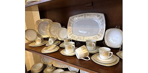 Σερβίτσιο φαγητού (0015)