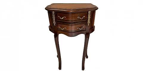 Κλασικό κομοδίνο σε ρίζα ελιάς (1035) - Έπιπλα Louis Kenz Κλασικό κομοδίνο σε ρίζα ελιάς (1035) - Έπιπλα Louis Kenz